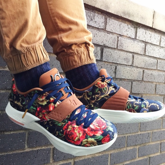 Nike Other - Nike KD VII EXT Floral 7 QS Sneakers Limited